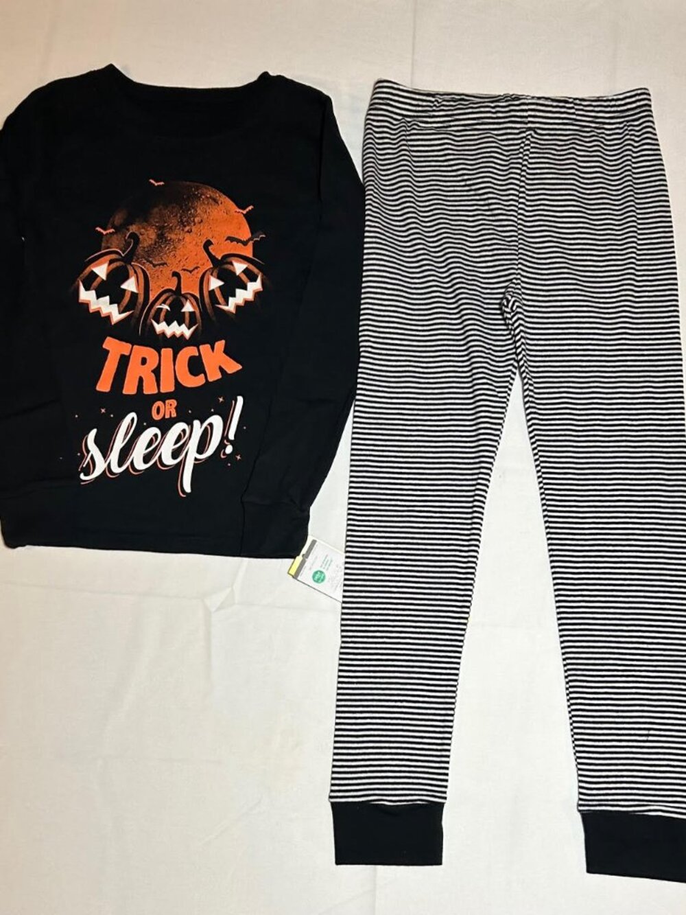 Carter's Boys Halloween Black Orange Pumpkins Trick or Sleep Glow in the Dark PJ